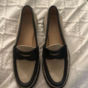 J Crew Loafers! Size women’s 6.5, never been worn outside.
